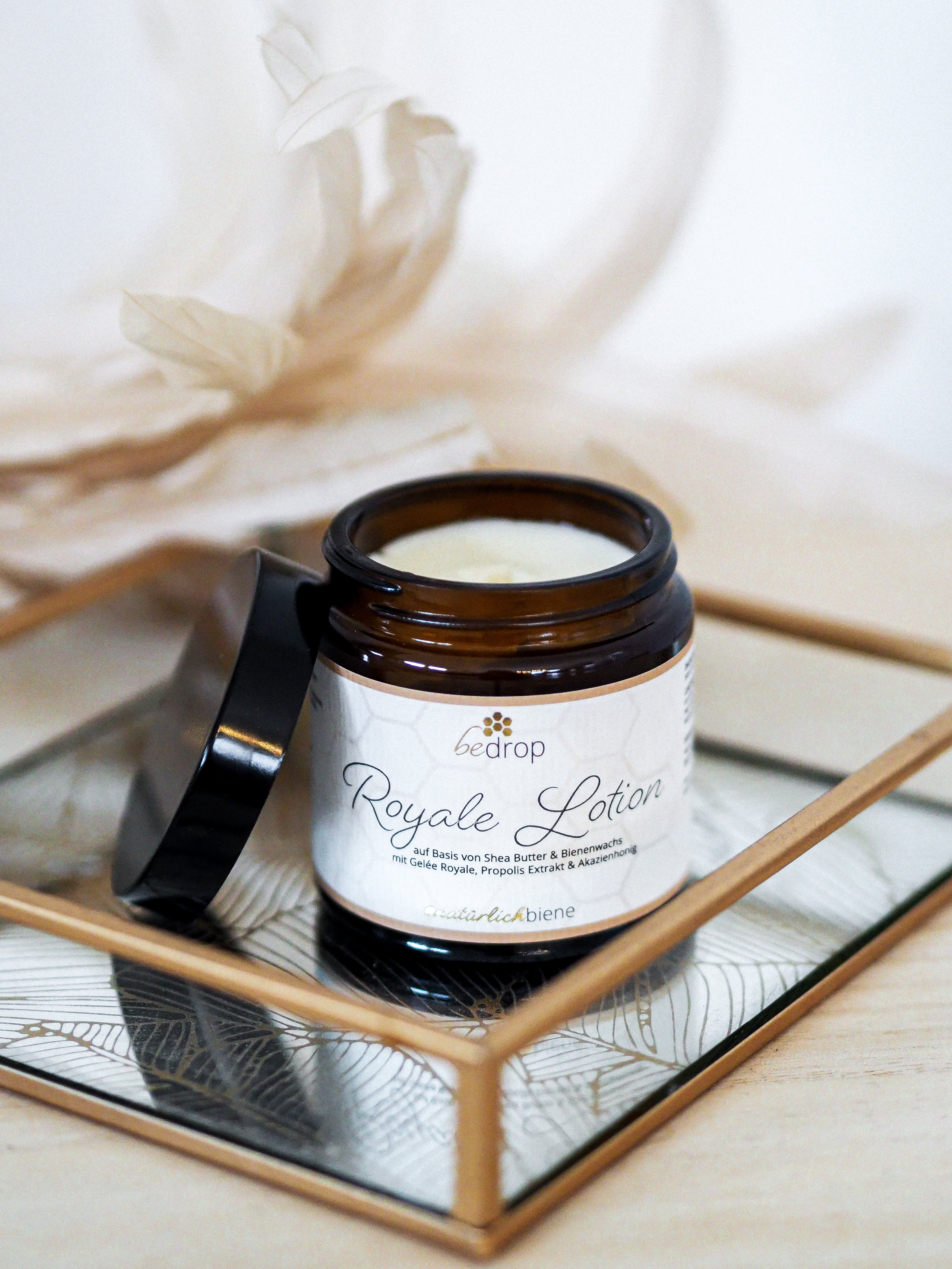 Set per la cura della pelle XXL in formato speciale con Royale Lotion, BeeBalm e crema per le mani | LIMITED