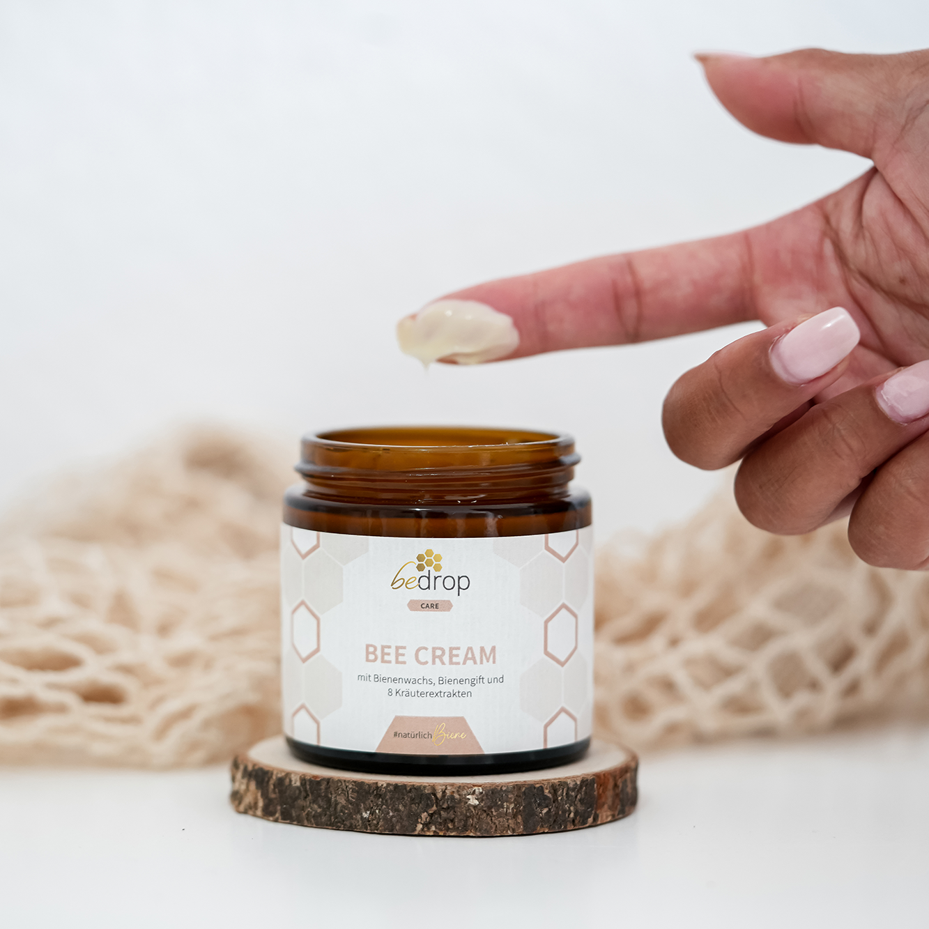 Set per la cura della pelle | Bee Cream (unguento al veleno d'api) + Propolis Cream (unguento alla propoli) + Royale Lotion (lozione per il corpo)