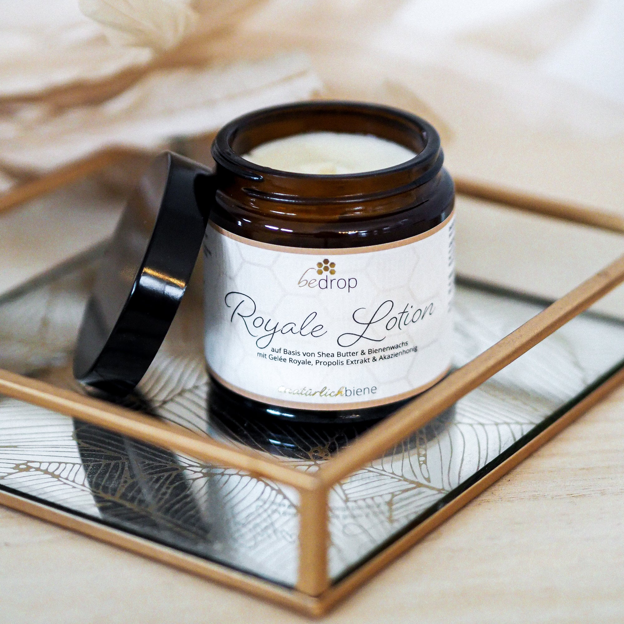 Royal Glow Routine: brillare di giorno, rigenerarsi di notte