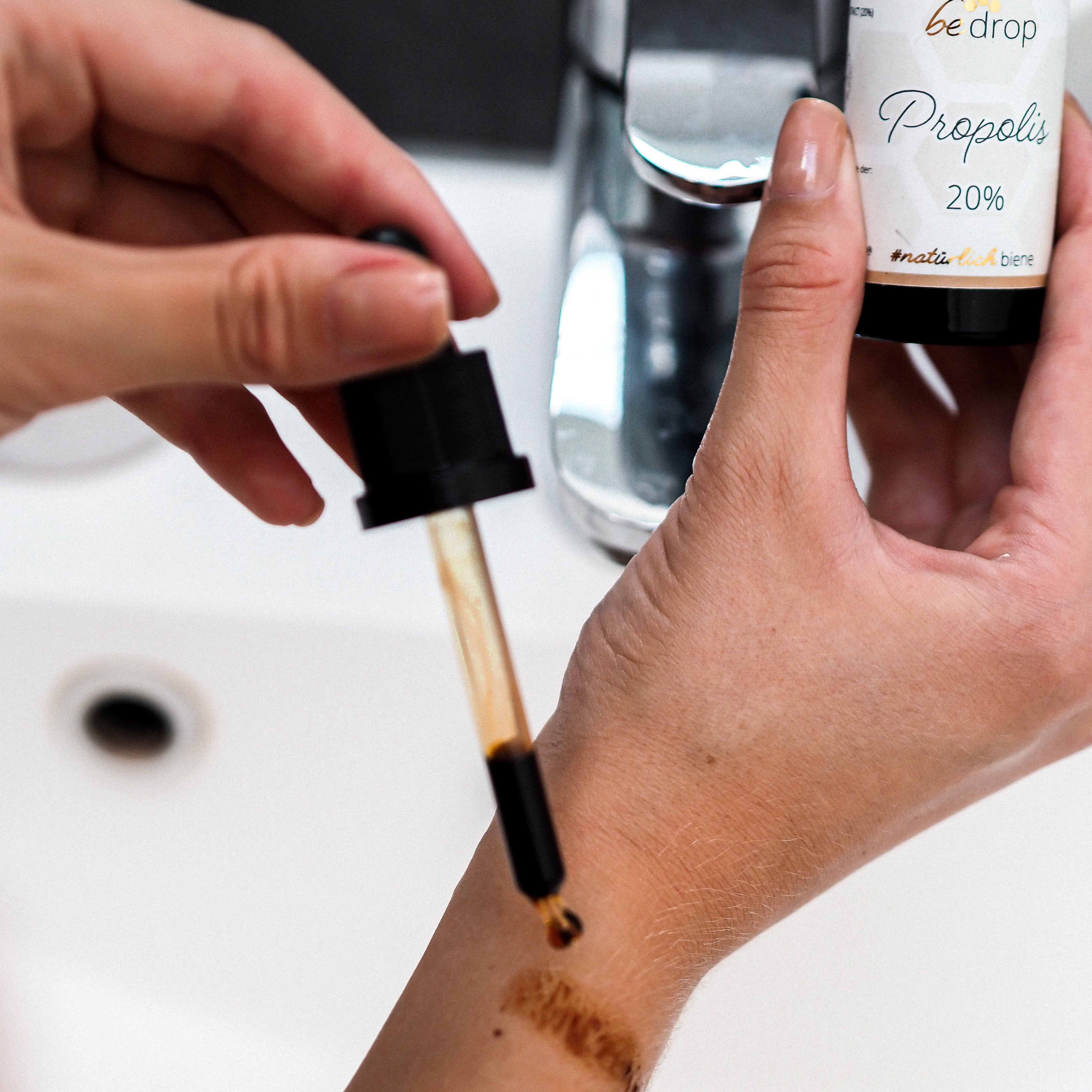 Tintura di estratto di propoli con pipetta 20% - 30ml (certificato biologico)