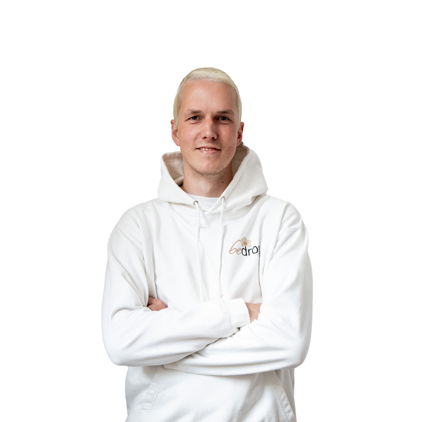 Daniel F.