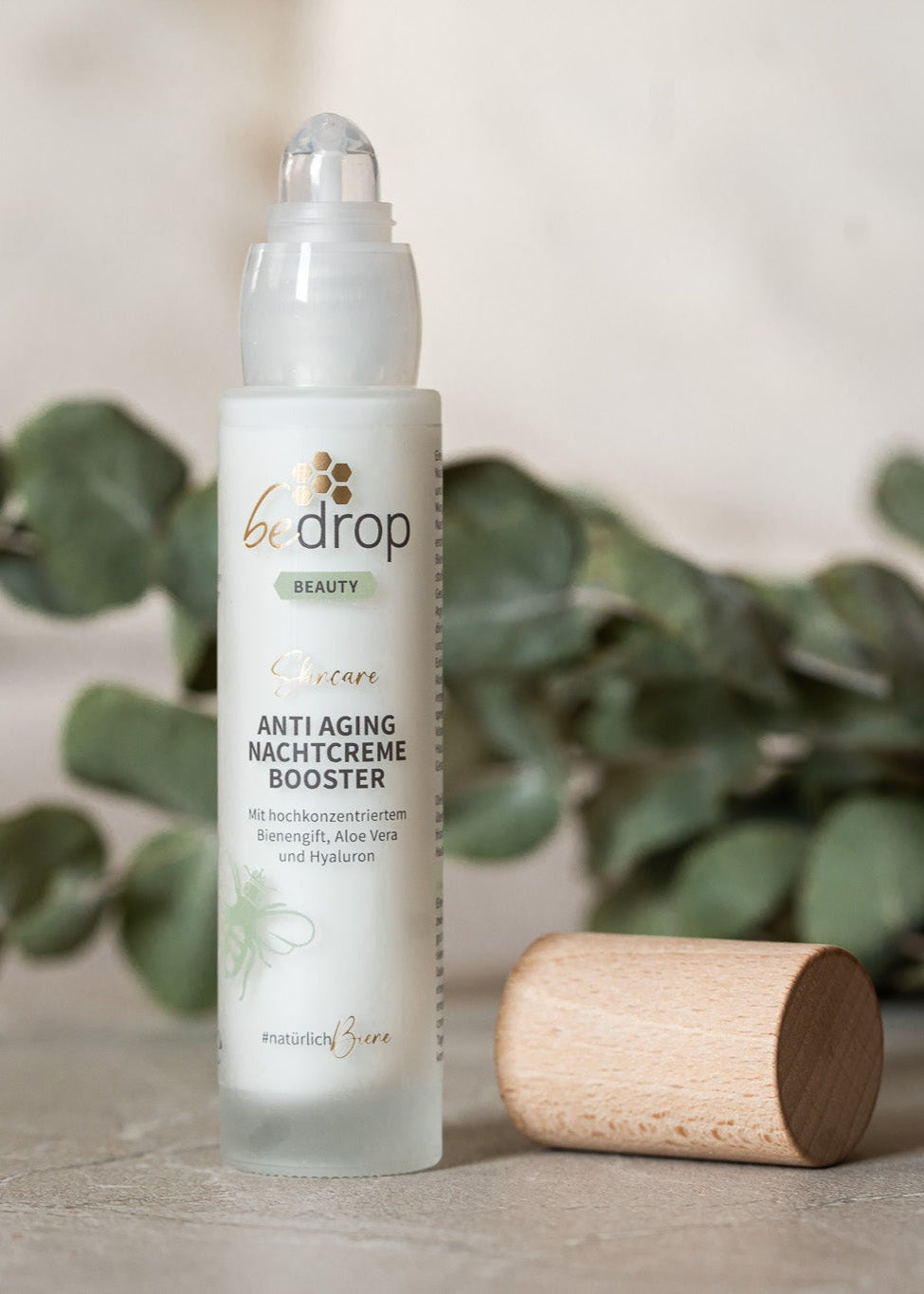 CREMA NOTTE ANTI INVECCHIAMENTO BOOSTER / Trattamento notturno rigenerante con veleno d'api, aloe vera e acido ialuronico - 50ml