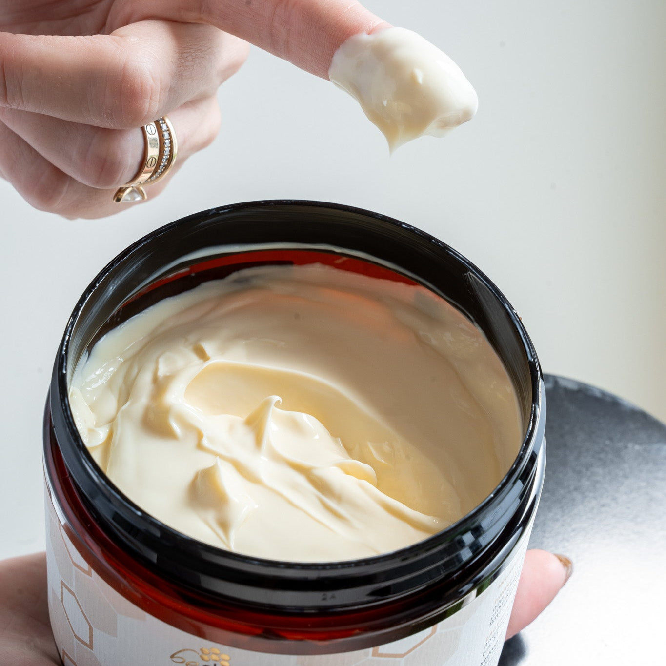 Pomata al veleno d'api con 8 estratti di erbe - 100g