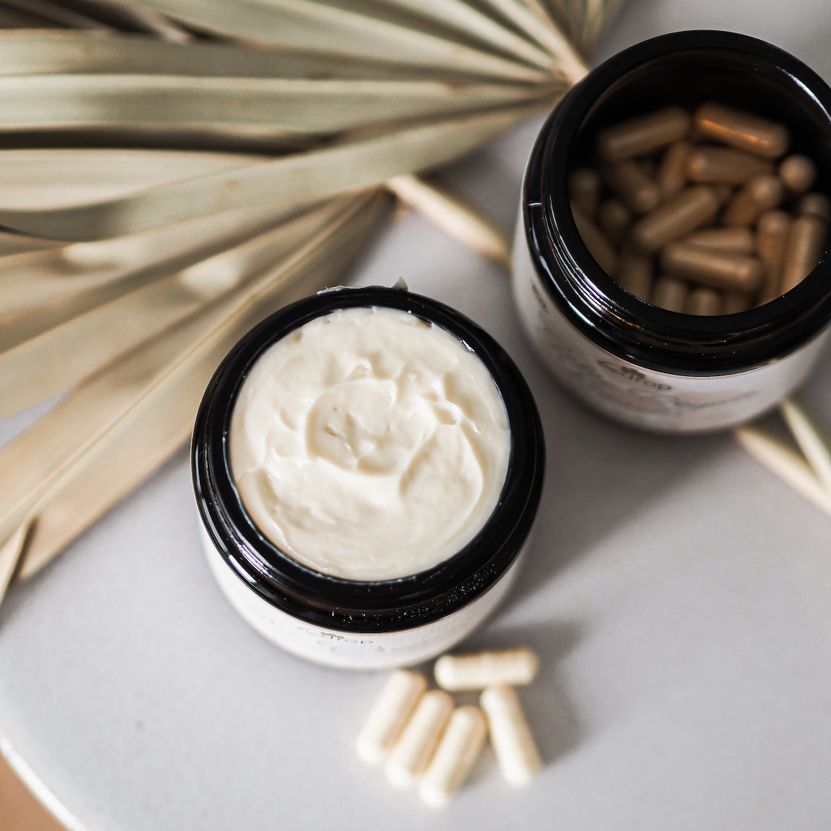 Set benessere | Crema d'api (pomata al veleno d'api) + capsule di pappa reale